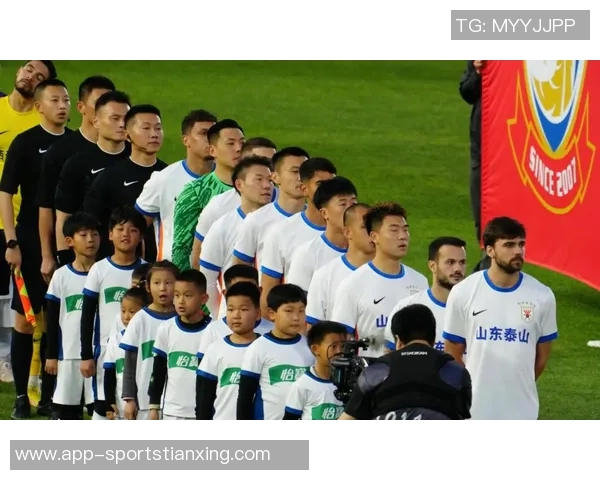 半场战报浙江与泰山战成平局瓦科制造点球却错失机会黄政宇与卡列洛各入一球 半场战报浙江与泰山战成平局瓦科制造点球却错失机会黄政宇与卡列洛各入一球